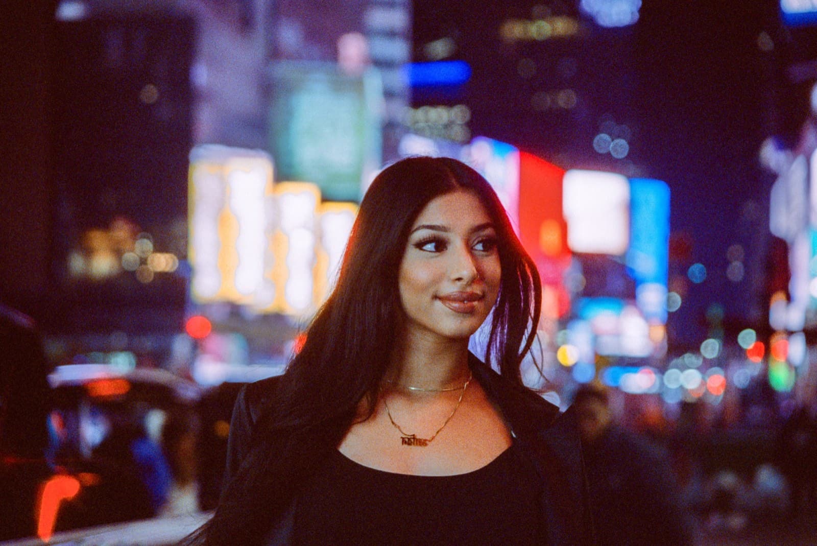 Portraits — frame 08